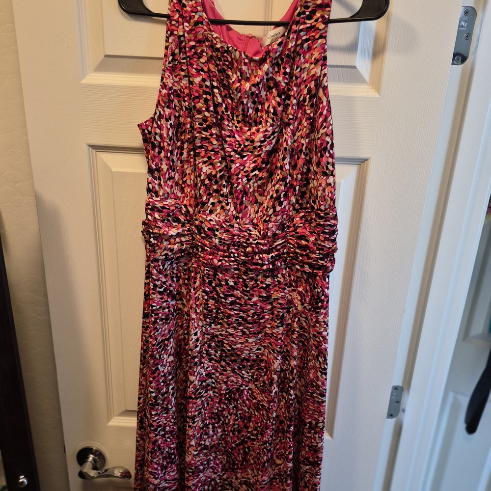 5/25 Vibrant Pink and Black Sleeveless Dress